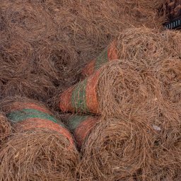 LARGE LONG LEAF PINE STRAW ROLL COVERS 2.5X SQUARE BALES UP TO 150SQFT NOT DYED